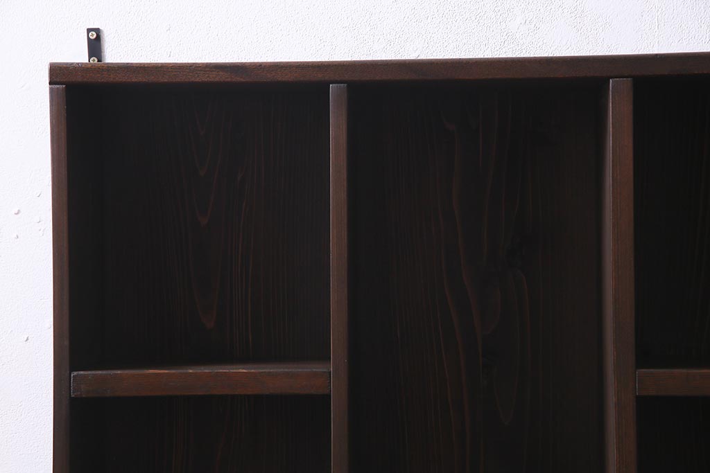 ラフジュ工房オリジナル　アンティーク材リメイク　ディスプレイが楽しめるウォールシェルフ(壁掛け収納棚、ウォールラック)(R-037767)