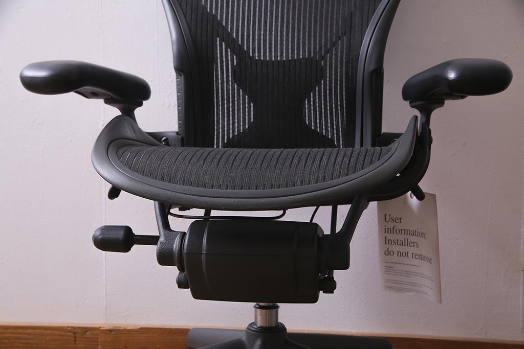 中古　Hermanmiller(ハーマンミラー社)　アーロンチェア(オフィスチェア、椅子、イス)(定価約19万円)(R-037782)