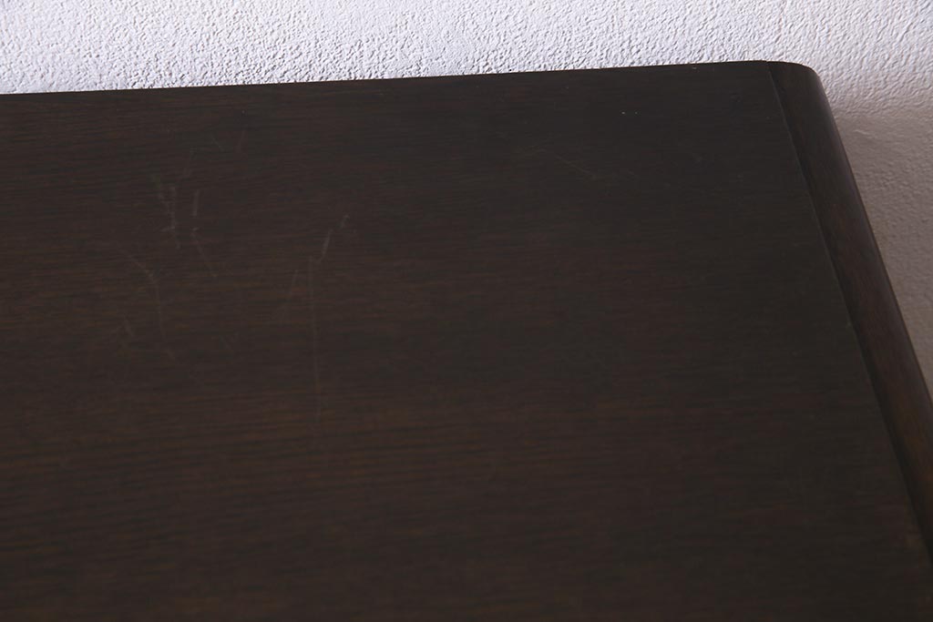 ビンテージ家具　神戸洋家具老舗たかねや製　オーク材　クラシカルな意匠がおしゃれなチェスト(引き出し、永田良介、ヴィンテージ)(R-037815)