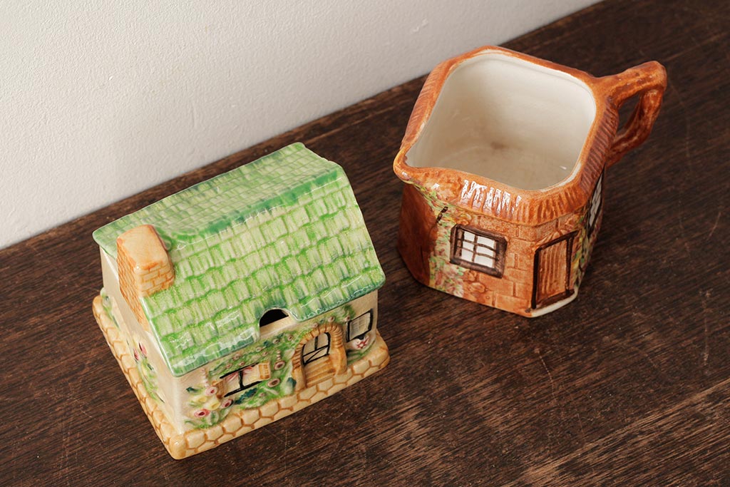 ヴィンテージ雑貨　イギリス　Keele St. Pottery(KSP)　COTTAGEWARE(コテージウェア)　ミルクジャグ&シュガーポット(クリーマー、ビンテージ)(R-037820)