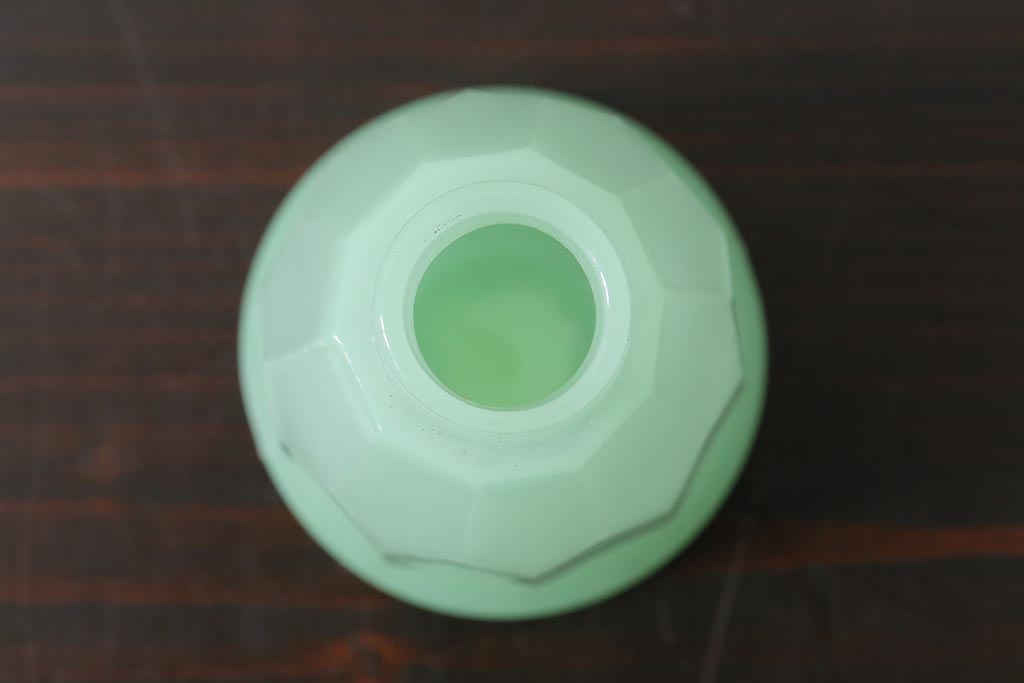 アンティーク雑貨　昭和初期　ウランミルクガラス　調味料入れ(キッチン雑貨)(R-037844)