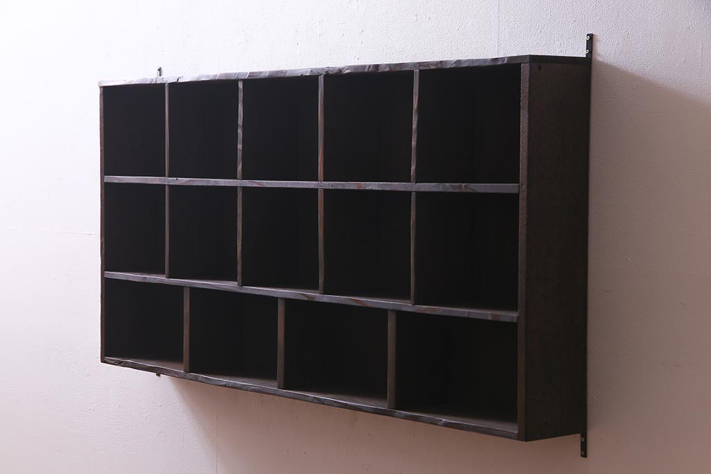 ラフジュ工房オリジナル　古材リメイク家具　スタイリッシュな収納が叶う壁掛けマス目棚(壁掛け収納棚、ウォールラック)(R-037871)