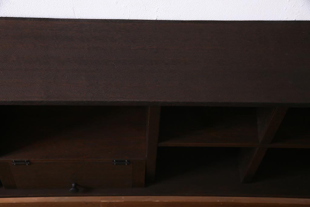 ラフジュ工房オリジナル　古材リメイク　パタパタ扉付き　味わい深い古材の質感が魅力のウォールシェルフ(壁掛け収納棚、ウォールラック、マス目棚)(R-037872)