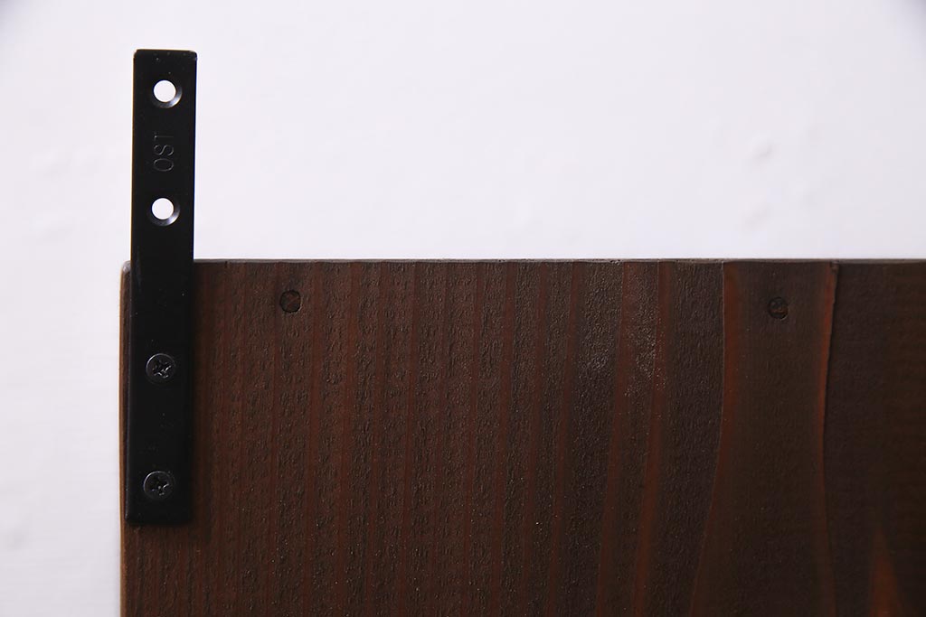ラフジュ工房オリジナル　古材リメイク　パタパタ扉付き　味わい深い古材の質感が魅力のウォールシェルフ(壁掛け収納棚、ウォールラック、マス目棚)(R-037872)