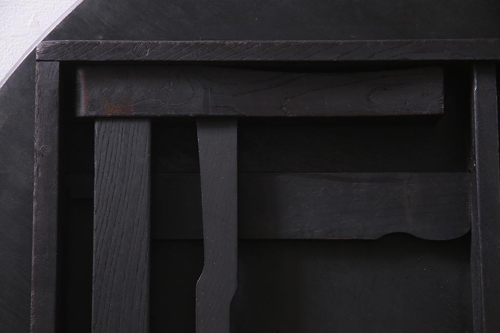 アンティーク家具　根来塗り　朱と黒の漆が味わい深い丸ちゃぶ台(折りたたみテーブル、ローテーブル)(R-037898)
