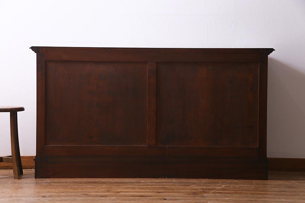 中古　松本民芸家具　特注品!　クラシカルな気品あふれるサイドボード(収納棚)(定価約85万円)(R-037900)