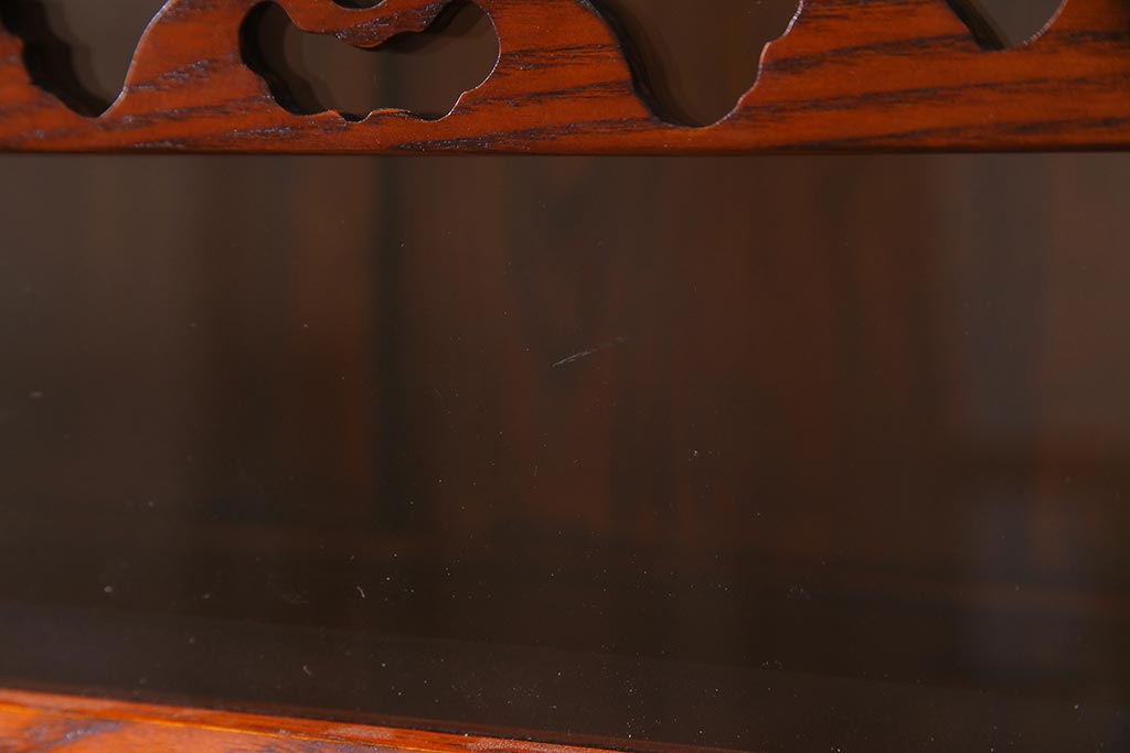新古品　民芸家具　ニレ無垢材　重厚感と上品さを醸し出す重ね水屋箪笥(収納棚、食器棚、キャビネット)(R-037911)