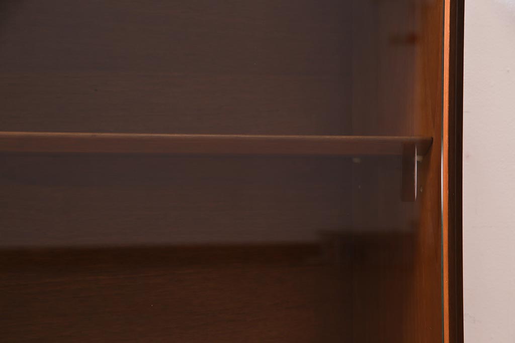 ヴィンテージ家具　北欧ビンテージ　チーク材　すっきりとした佇まいのディスプレイラック(キャビネット、飾り棚)(R-037937)