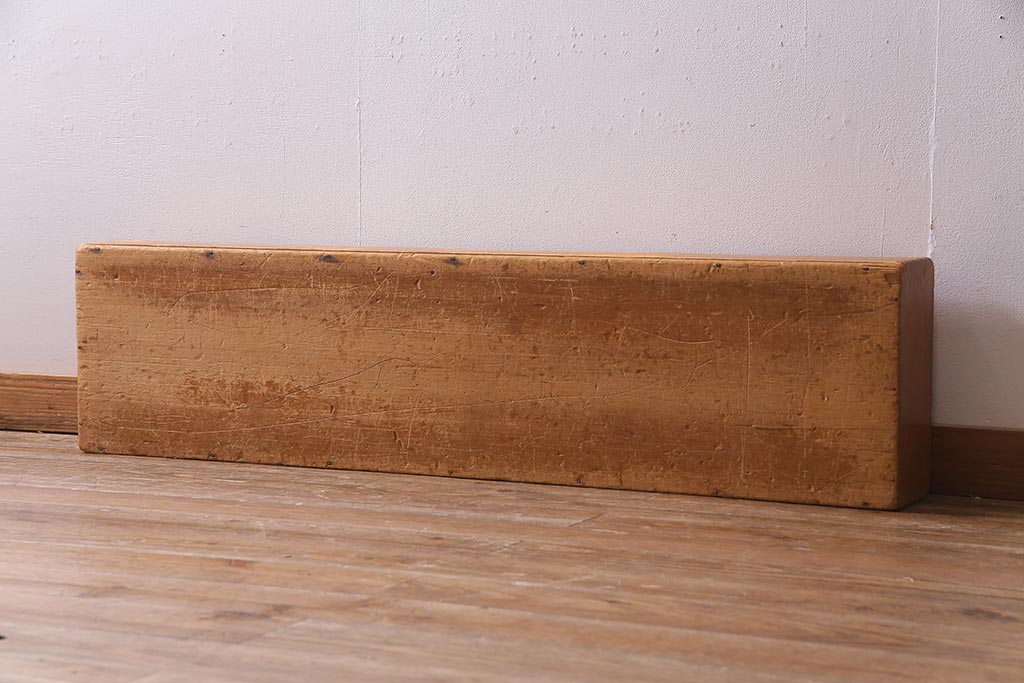 レトロ雑貨　昭和レトロ　特大サイズの積み木【薄い長方形・特大】(飾り台、ディスプレイ雑貨)(R-038061)