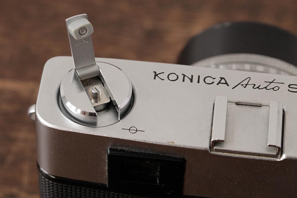 ビンテージ雑貨　KONICA(コニカ)　Auto S　ヴィンテージカメラ　ケース付き(R-038106)
