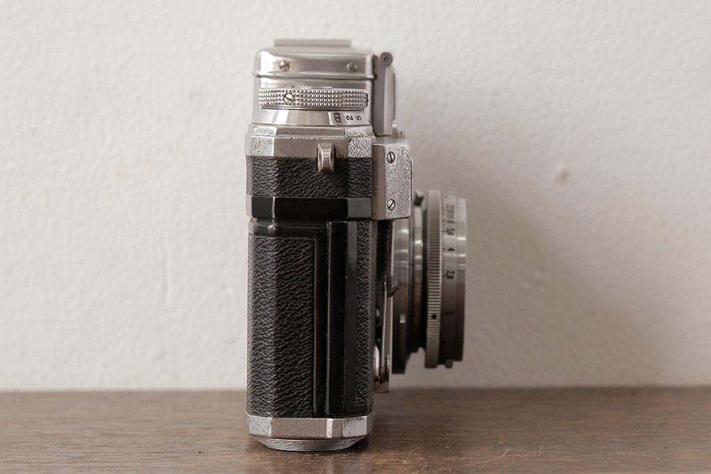 ジャンク品　アンティーク雑貨　希少品　CONTAX(コンタックス)　ZEISS IKON(ツァイスイコン) 　カメラ　ケース付き(R-038107)