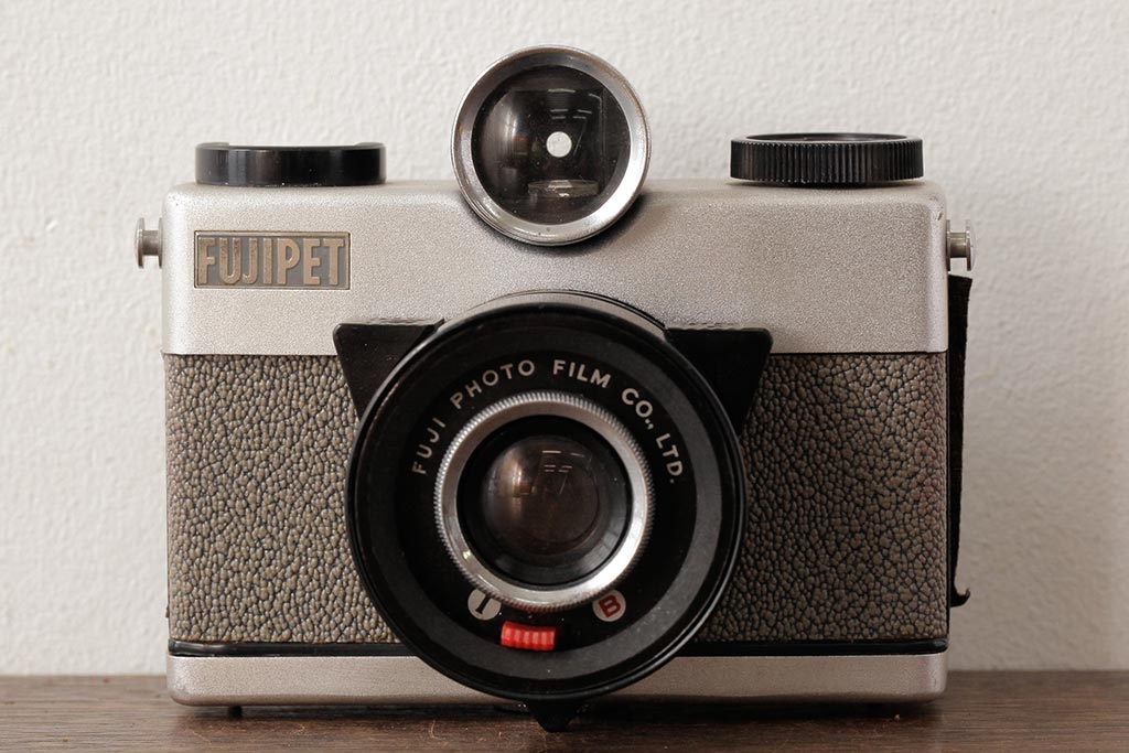 ビンテージ雑貨　FUJI　FUJIPET(フジペット)　革ケース付き　ヴィンテージカメラ　グレー(R-038109)