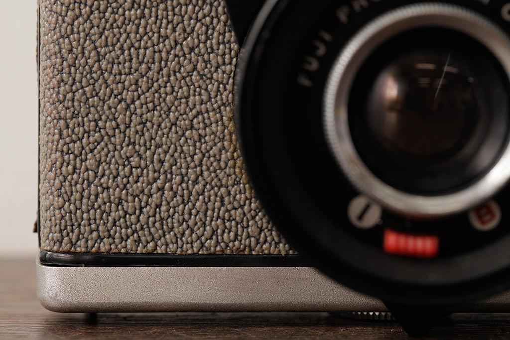 ビンテージ雑貨　FUJI　FUJIPET(フジペット)　革ケース付き　ヴィンテージカメラ　グレー(R-038109)