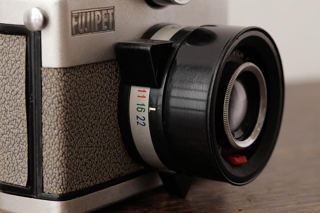 ビンテージ雑貨　FUJI　FUJIPET(フジペット)　革ケース付き　ヴィンテージカメラ　グレー(R-038109)