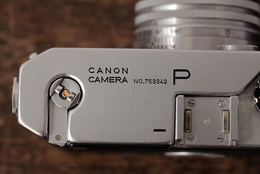 アンティーク雑貨　CANON(キャノン)　P(ポピュレール)　ケース付き　コレクションにもおすすめなヴィンテージカメラ(ビンテージ)(R-038117)