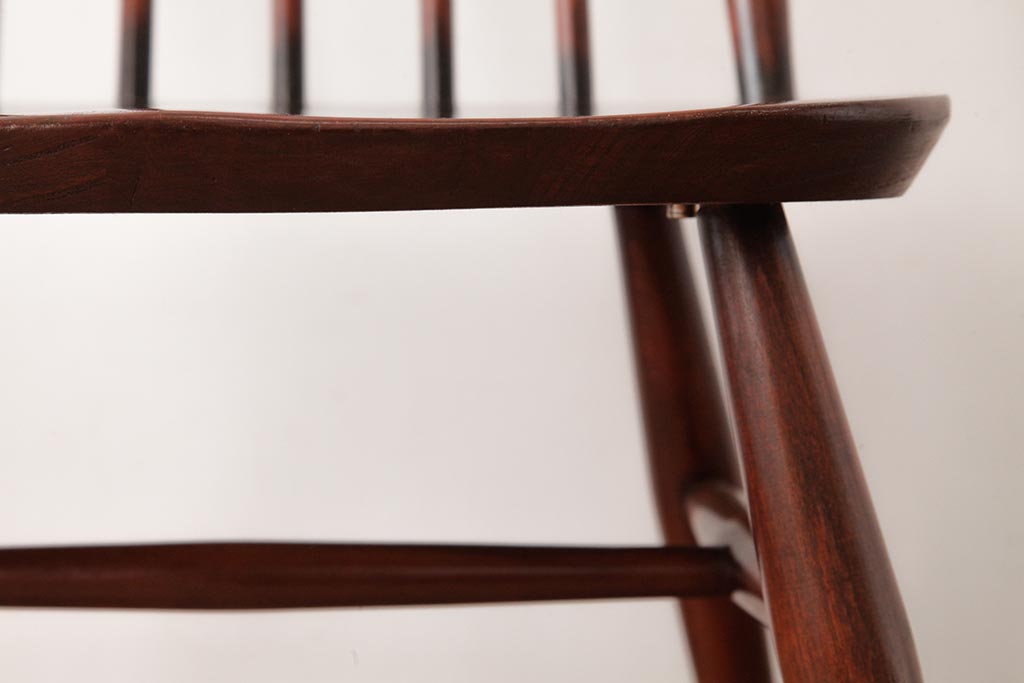ヴィンテージ家具　イギリスビンテージ　ERCOL(アーコール)　ゴールドスミス　落ち着いた色味のチェア (ダイニングチェア、椅子)(R-038126)