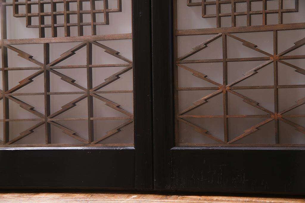 ラフジュ工房オリジナル　アンティーク古建具リメイク　すりガラス入り　組子模様が美しい重ね戸棚(書院戸、収納棚、キャビネット)(R-038131)