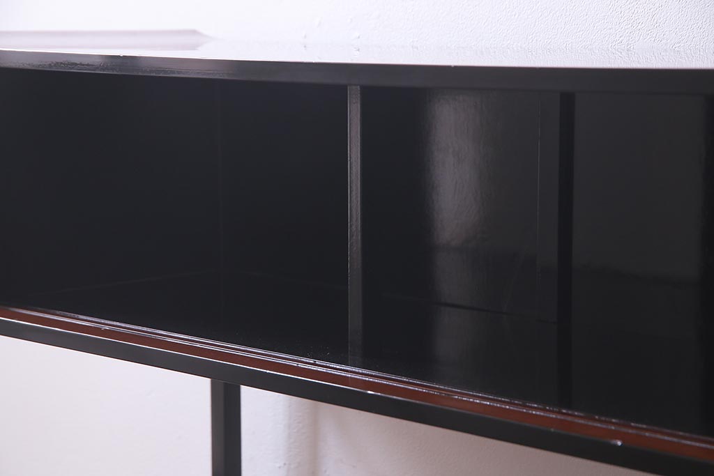中古　国産　蒔絵　深みのある色味が上品な漆塗りの茶棚(定価75万円)(飾り棚、収納棚)(R-038158)