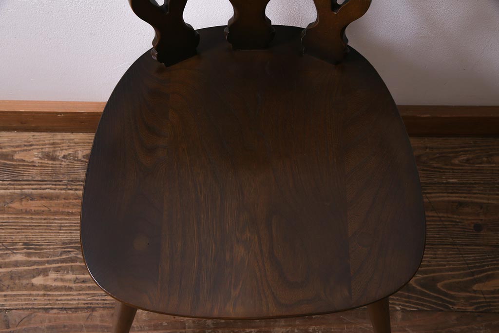 ヴィンテージ家具　イギリスビンテージ　ERCOL(アーコール)　素朴で愛らしいシスルバックチェア(ダイニングチェア、椅子)(R-038179)