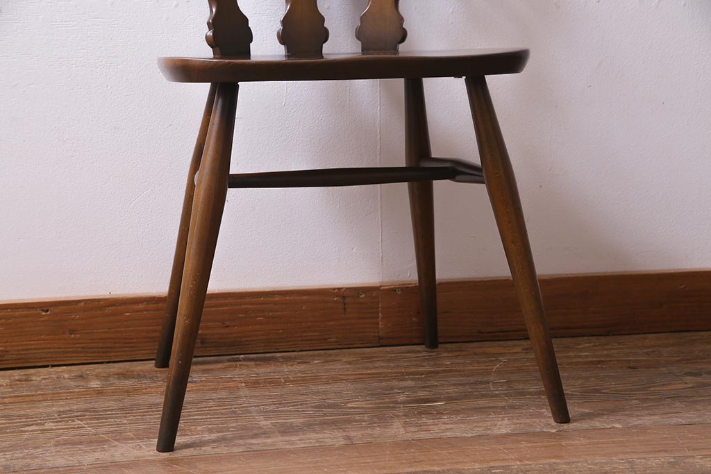 ヴィンテージ家具　イギリスビンテージ　ERCOL(アーコール)　素朴で愛らしいシスルバックチェア(ダイニングチェア、椅子)(R-038179)