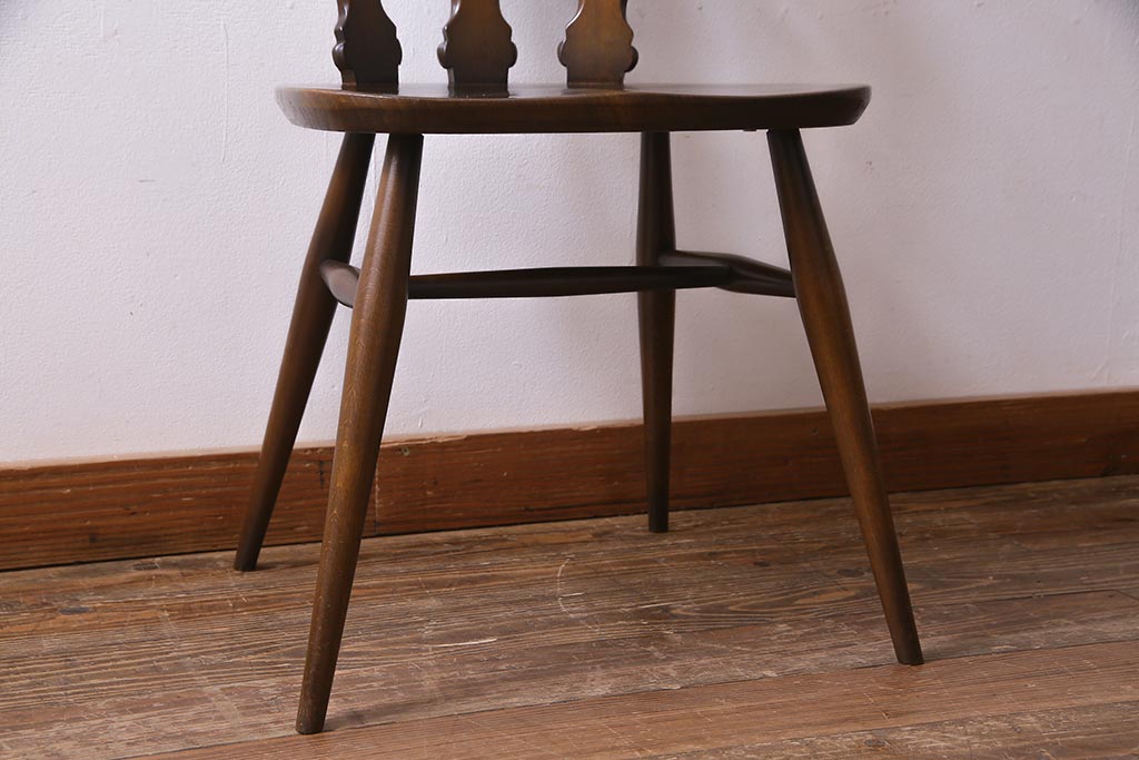 ヴィンテージ家具　イギリスビンテージ　ERCOL(アーコール)　上品な佇まいのシスルバックチェア(ダイニングチェア、椅子)(R-038180)
