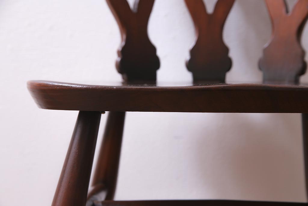 ヴィンテージ家具　イギリスビンテージ　ERCOL(アーコール)　上品な佇まいのシスルバックチェア(ダイニングチェア、椅子)(R-038181)