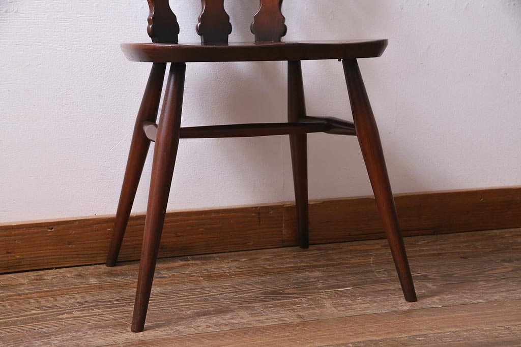 ヴィンテージ家具　イギリスビンテージ　ERCOL(アーコール)　上品な佇まいのシスルバックチェア(ダイニングチェア、椅子)(R-038181)