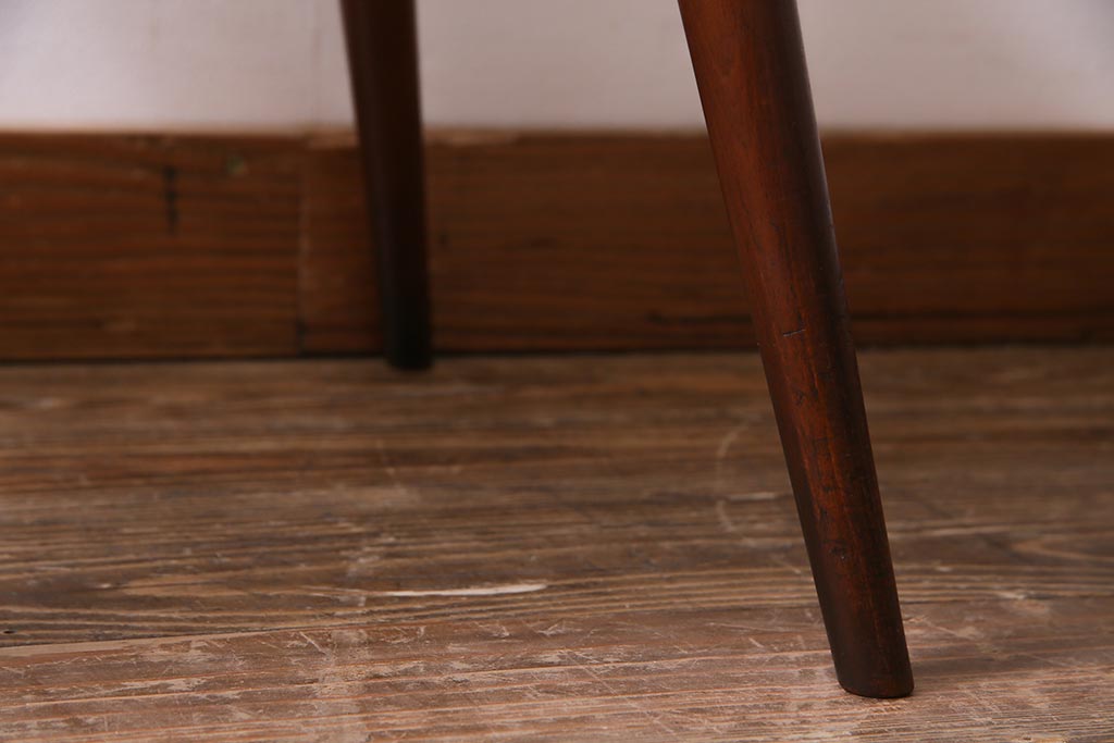 ヴィンテージ家具　イギリスビンテージ　ERCOL(アーコール)　上品な佇まいのシスルバックチェア(ダイニングチェア、椅子)(R-038181)
