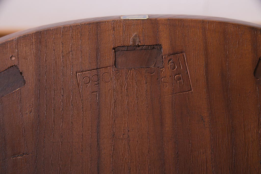 ヴィンテージ家具　イギリスビンテージ　ERCOL(アーコール)　上品な佇まいのシスルバックチェア(ダイニングチェア、椅子)(R-038181)