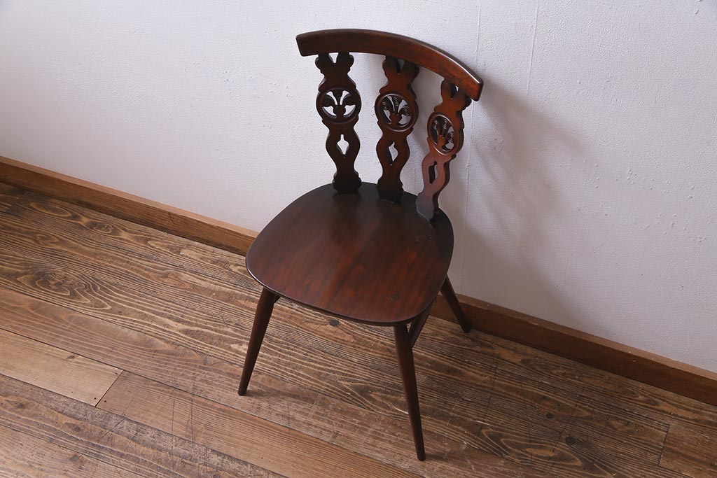 ヴィンテージ家具　イギリスビンテージ　ERCOL(アーコール)　上品な佇まいのシスルバックチェア(ダイニングチェア、椅子)(R-038182)