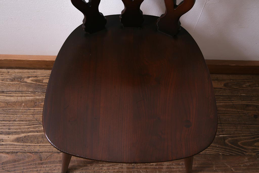 ヴィンテージ家具　イギリスビンテージ　ERCOL(アーコール)　上品な佇まいのシスルバックチェア(ダイニングチェア、椅子)(R-038183)