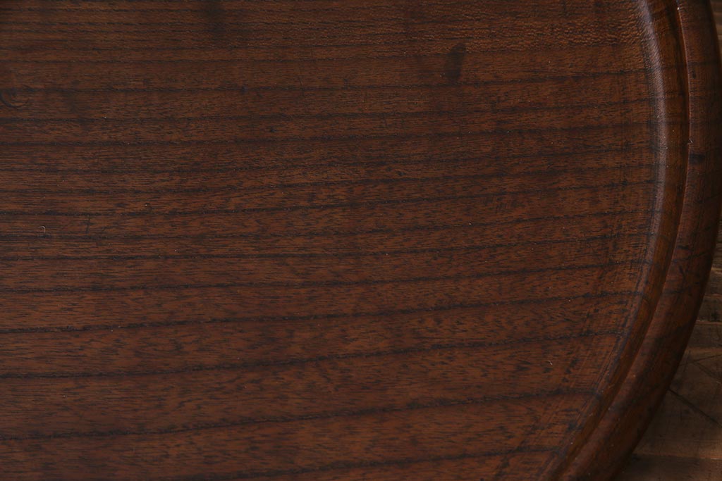アンティーク雑貨　古民具　ケヤキ材　シンプルなデザインに杢目が映える丸型お盆(R-038194)