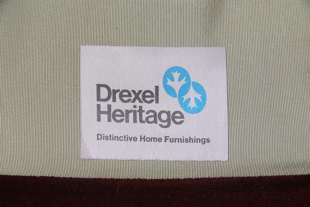 中古　DREXEL HERITAGE(ドレクセルヘリテイジ)　Upholstery(アップホルスタリー)　クラシカルな雰囲気漂うローバックチェア(1人掛けソファ、アームソファ)(定価約45万円)(R-038215)