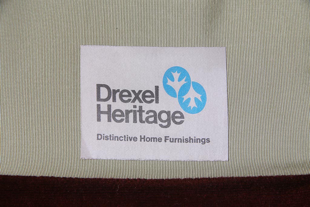 中古　DREXEL HERITAGE(ドレクセルヘリテイジ)　Upholstery(アップホルスタリー)　クラシカルな雰囲気漂うローバックチェア(1人掛けソファ、アームソファ)(定価約45万円)(R-038216)