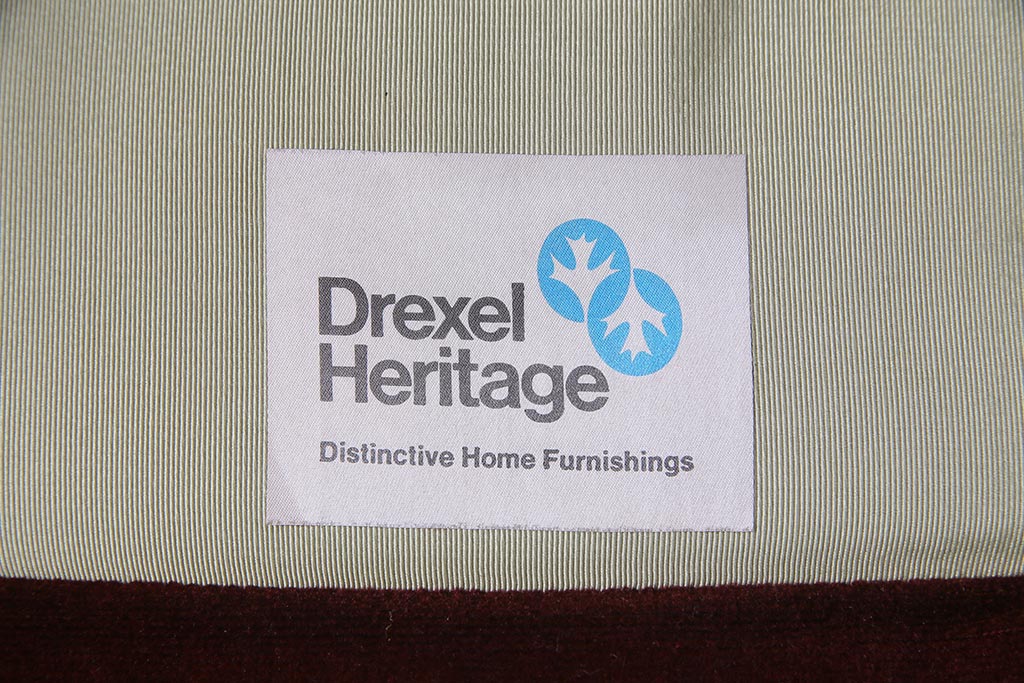 中古　DREXEL HERITAGE(ドレクセルヘリテイジ)　Upholstery(アップホルスタリー)　クラシカルな雰囲気漂うローバックチェア(1人掛けソファ、アームソファ)(定価約45万円)(R-038218)