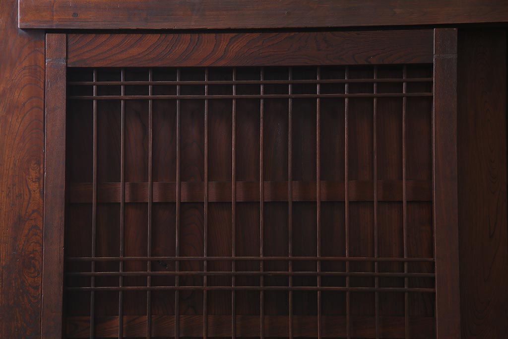 アンティーク建具　明治期　超ド級119kg!激レア品　 総ケヤキ材　くぐり戸が二重の珍しい極厚大戸(建具、蔵戸、引き戸、玄関戸)(R-038244)