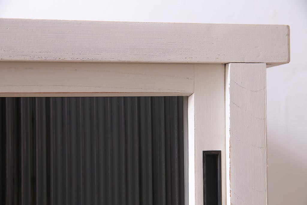 アンティーク家具　昭和初期　モールガラス　レトロな雰囲気のペイントがお洒落なサイドボード(収納棚、ガラス戸棚、キャビネット)(R-038251)