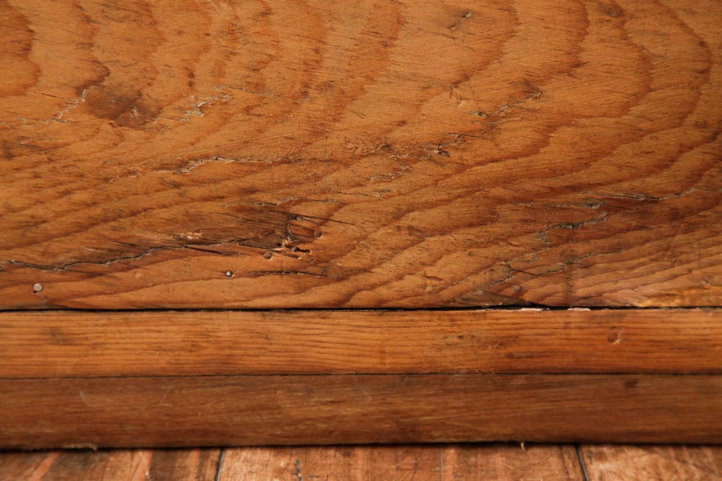 アンティーク家具　フランスアンティーク　パイン材　ブランケットボックスをリメイク!　木の風合いが味わい深いセンターテーブル(ローテーブル)(R-038253)