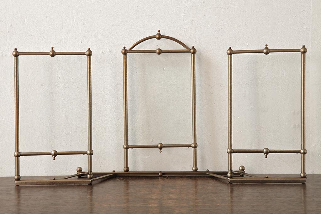 ヴィンテージ雑貨　レア!　真鍮製　カットガラスがおしゃれな3面フォトフレーム(写真立て、フォトスタンド、ディスプレイ雑貨、ビンテージ)(R-038259)