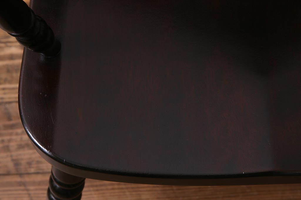 中古　北海道民芸家具　上品な雰囲気漂うアームチェア(ウィンザーチェア、ダイニングチェア、椅子、ウインザーチェア)(R-038275)