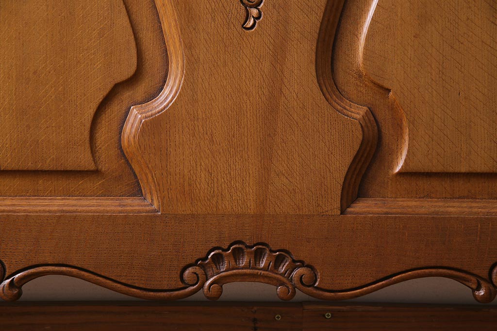 アンティーク家具　フランスアンティーク　オーク材　ロカイユ装飾が魅力的な木製ベッドフレーム(R-038315)