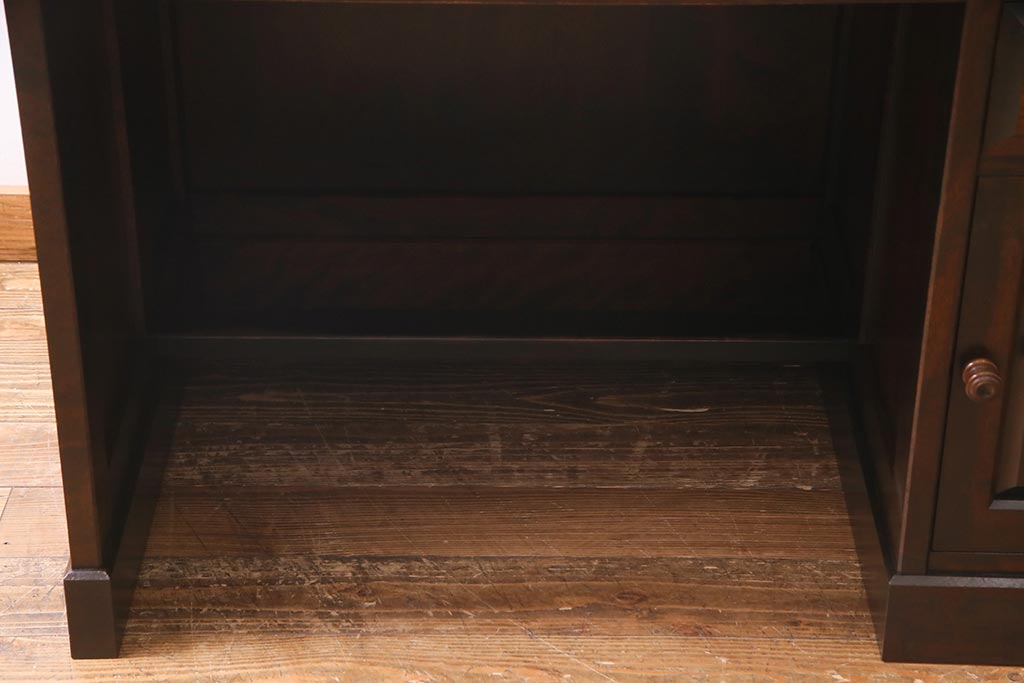 中古　北海道民芸家具　シックな雰囲気が魅力の片袖デスク(机、在宅ワーク、在宅用ワークデスク)(R-038351)