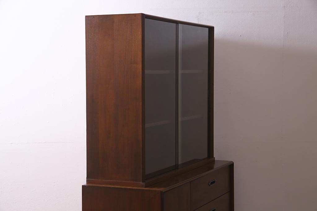 ヴィンテージ家具　SINGER FURNITURE(DREXEL HERITAGE)　モダンなキャビネット(食器棚、収納棚、ビンテージ)(R-038354)