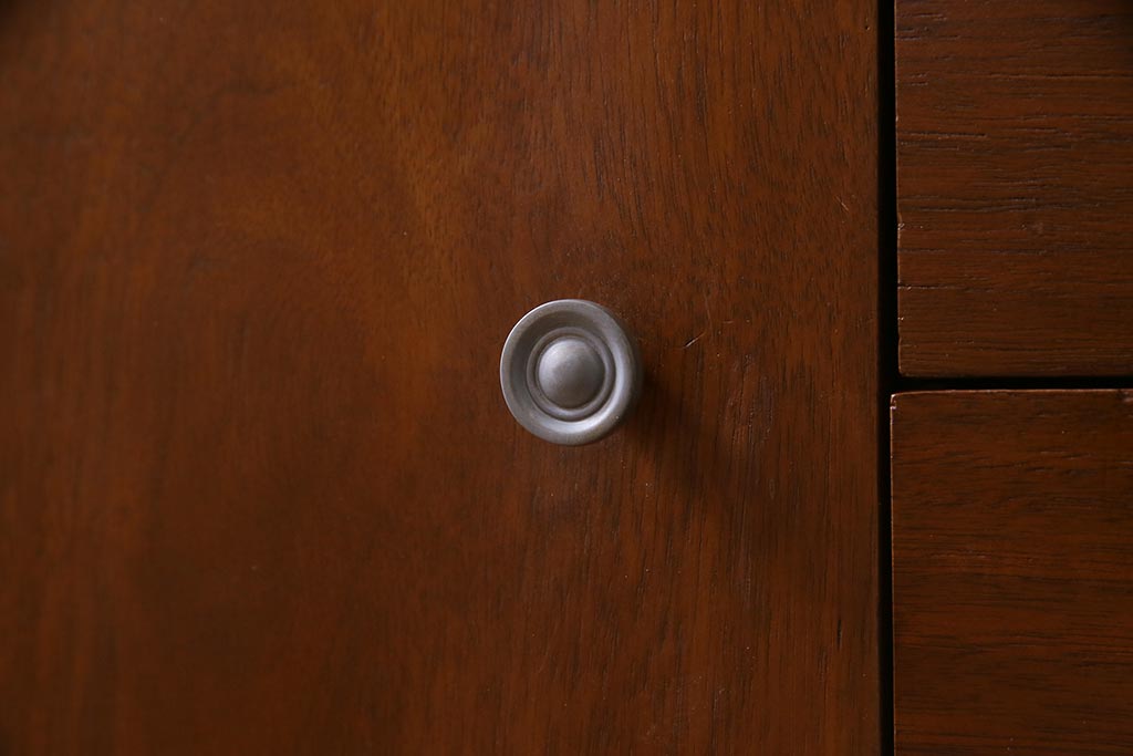 ヴィンテージ家具　SINGER FURNITURE(DREXEL HERITAGE)　モダンなキャビネット(食器棚、収納棚、ビンテージ)(R-038354)