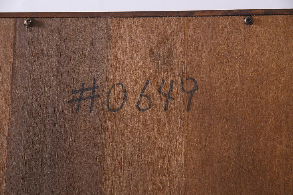 ヴィンテージ家具　SINGER FURNITURE(DREXEL HERITAGE)　モダンなキャビネット(食器棚、収納棚、ビンテージ)(R-038354)