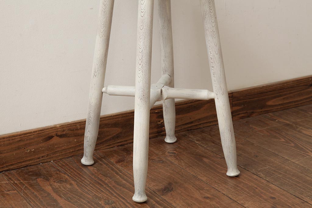 アンティーク家具　アンティークホワイト　ナチュラルテイストにおすすめなペイントスツール(椅子)(R-038363)