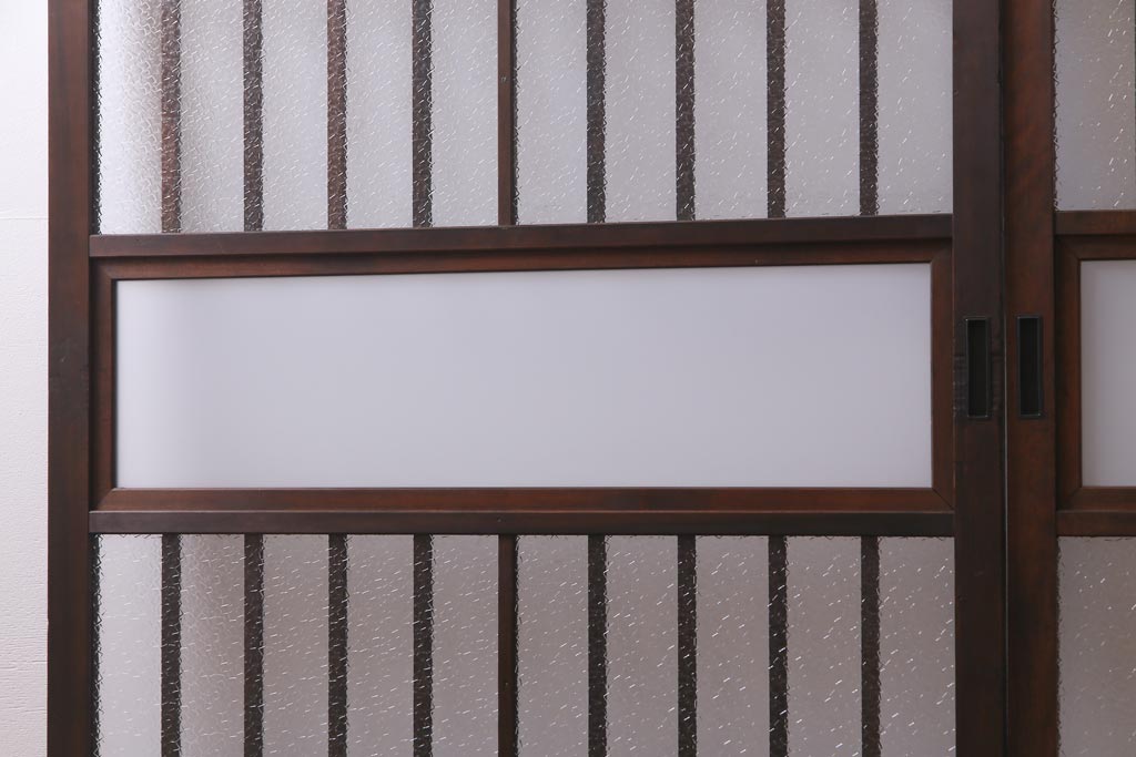 アンティーク建具　和製アンティーク　昭和初期　すりガラス　模様ガラスが目を引く格子ガラス戸2枚セット(引き戸、ガラス帯戸)(R-038374)