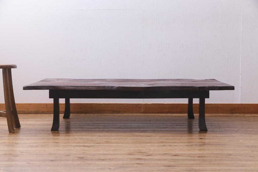 ビンテージ家具　和製ビンテージ　スギ材一枚板　木材の表情を楽しめる折り畳み式座卓(ちゃぶ台)(R-038389)