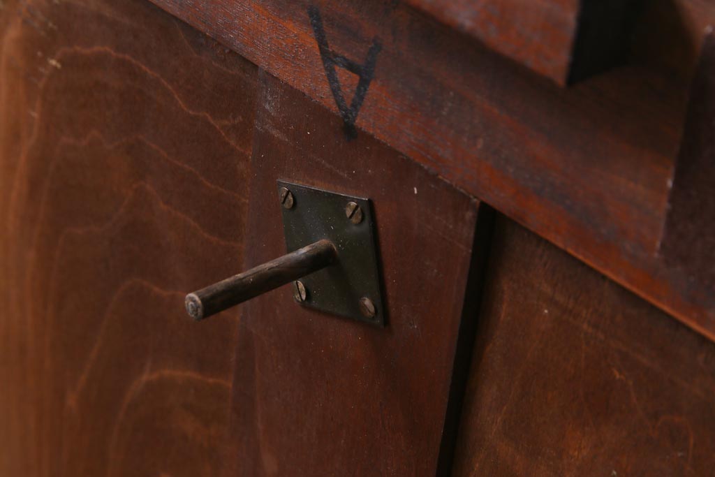 アンティーク家具　イギリスアンティーク　ウォールナット材　上品な佇まいのドローリーフテーブル(ダイニングテーブル、ドローリーフテーブル)(R-038391)