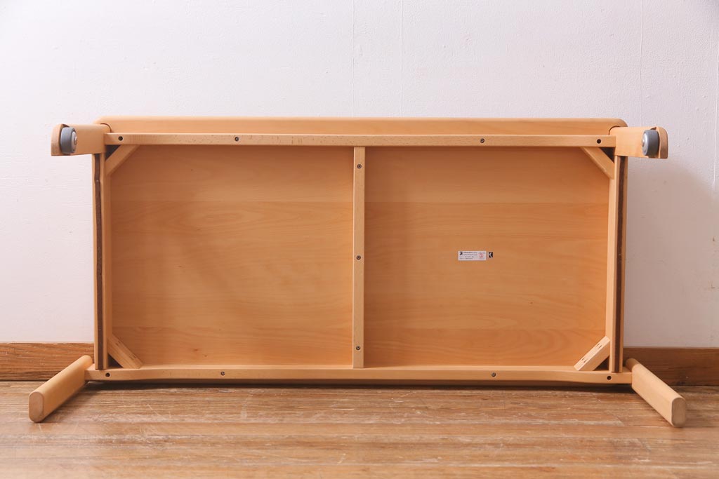 中古　飛騨産業　キツツキ　kids furniture　KF154TB　ビーチ材　キッズスタッキングテーブル(キャスター付きテーブル)(R-038397)